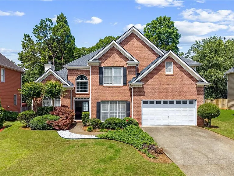 790 Milton Oaks Dr — Photo 1