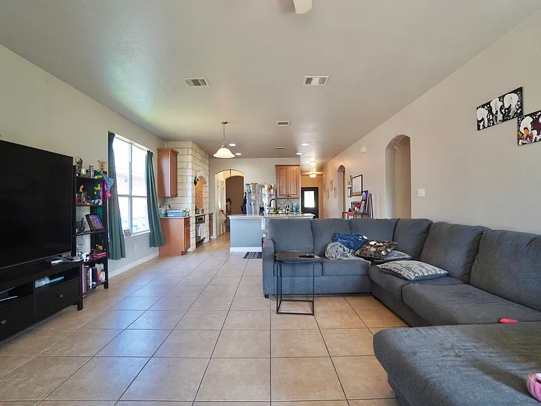 18621 Dry Pond Dr — Photo 9