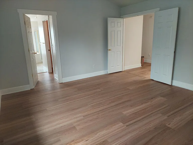 846 NE 120th St — Photo 13