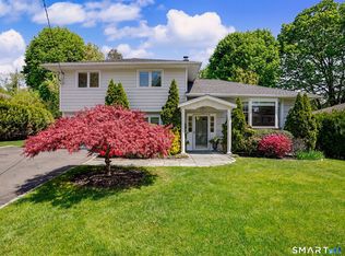 44 Sniffen Rd, Westport, CT 06880