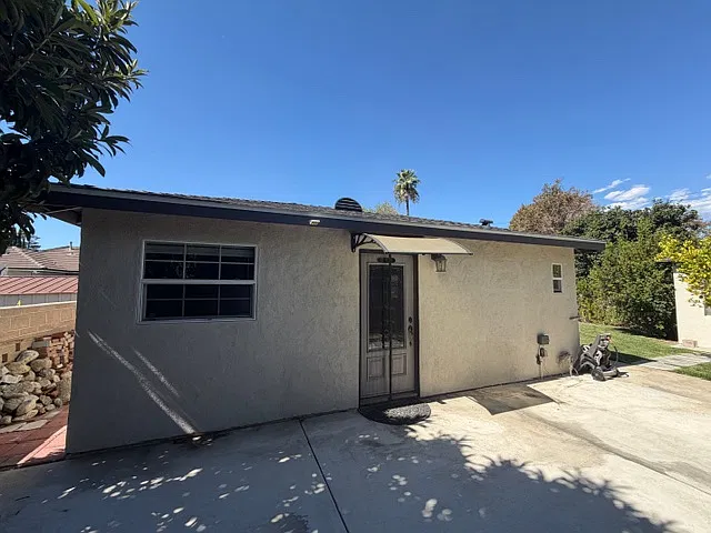 1/2 S Treelane Ave, Monrovia — Photo 1
