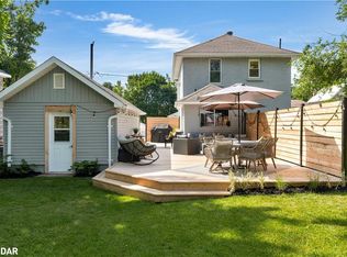 268 John St, Orillia, ON L3V3H9