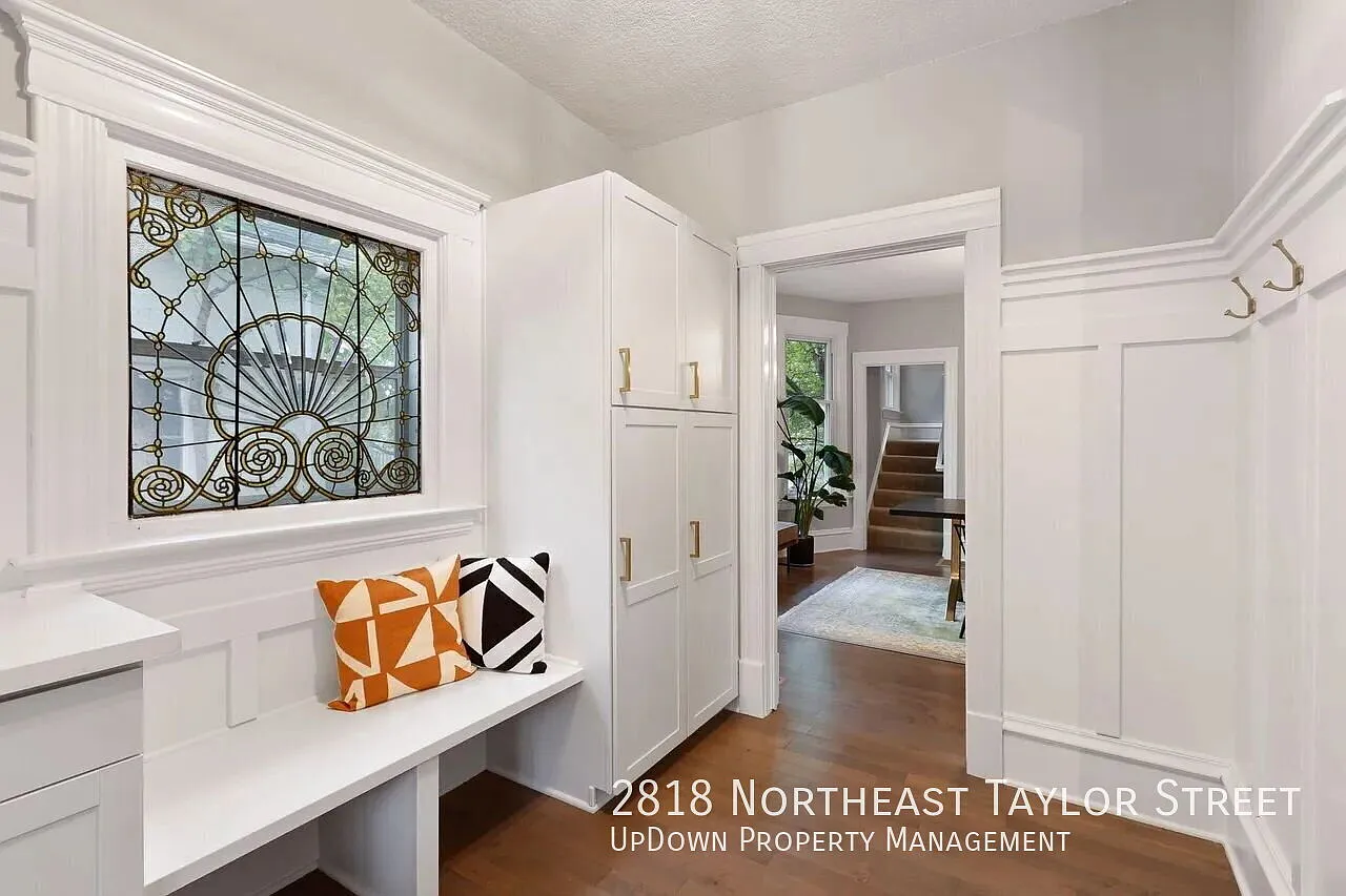 "Spacious 4-Bedroom/2.5 Bath Single Family Home 2300 Sq Ft of Comfort in NE Minneapolis!" — Photo 3