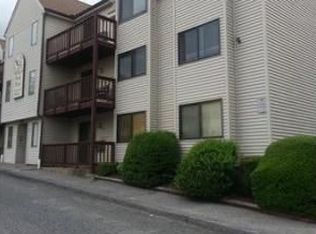 11A Hulbert Rd APT 4, Worcester, MA 01603