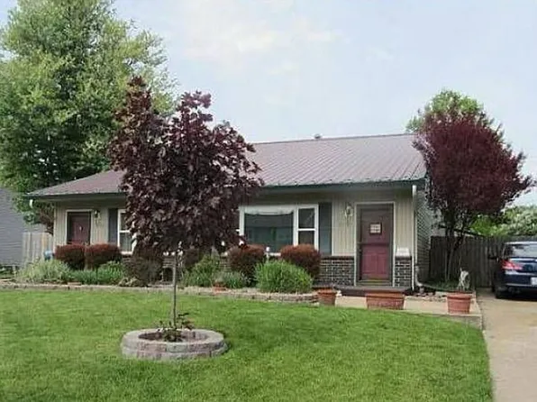 210 8th St W, Andalusia, IL 61232