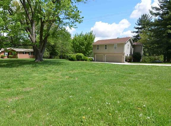 2nd image of 1672 Woodland Hills Dr