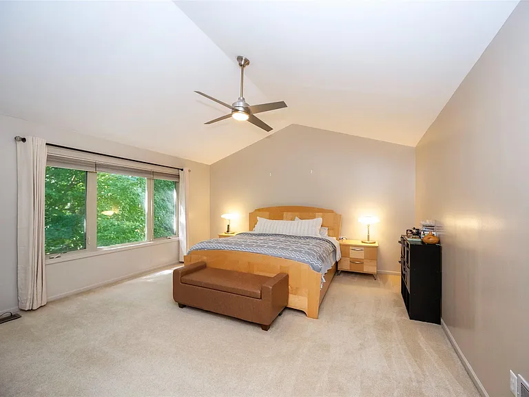 3481 Castlewood Ct — Photo 44