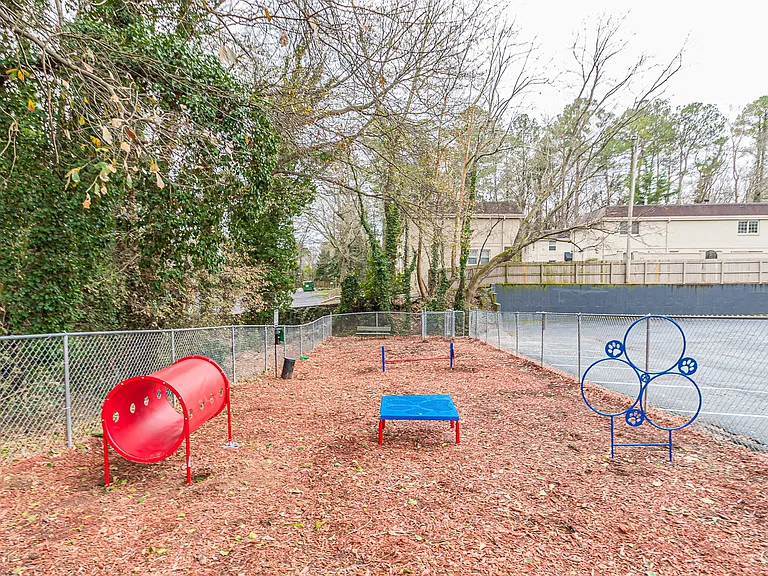 Balfour Chastain — Photo 17