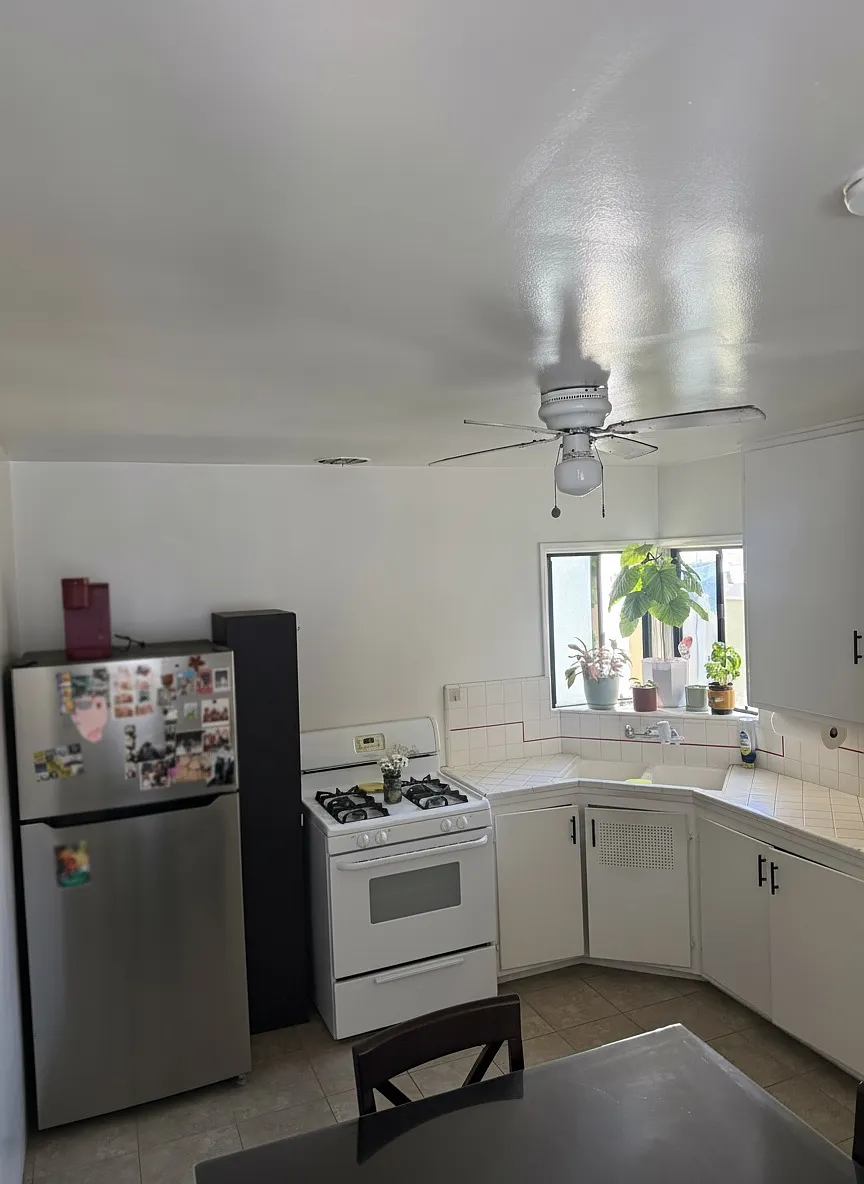 Building Photo - 40 Ximeno Ave #5