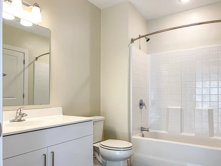 Princeton Dover Apartments — Photo 29