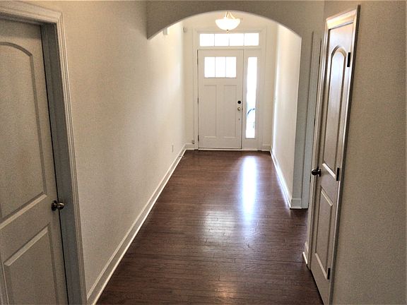 2nd image of 3621 Nelson Creek Ln