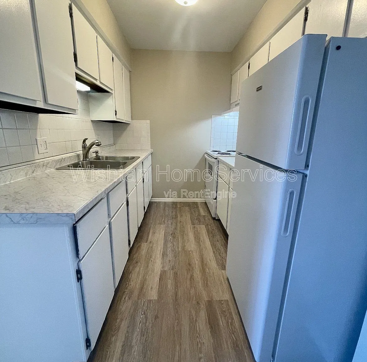 2 bed, 1.0 bath, 725 sqft, $650 — Photo 1