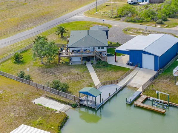 101 Quail Dr, Rockport, TX 78382