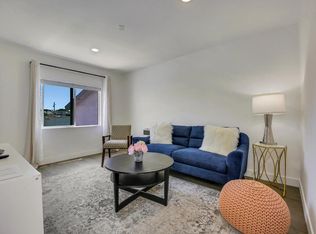 1220 24th St APT 4, Santa Monica, CA 90404