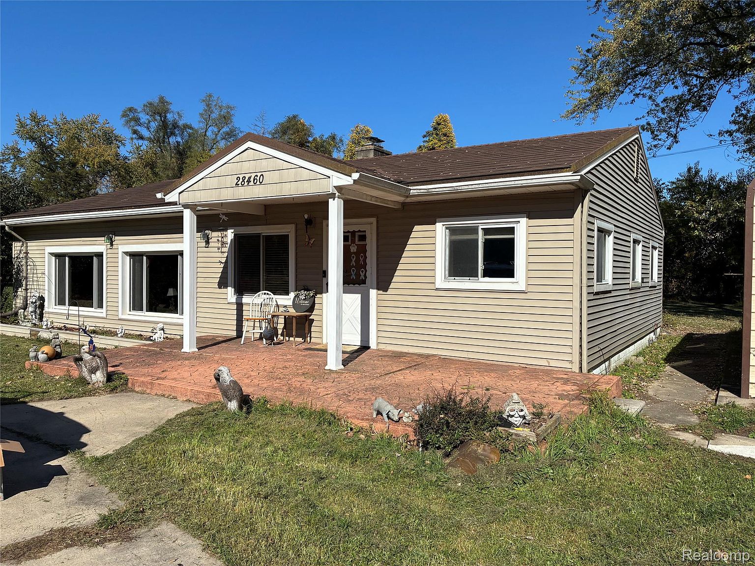 28460 Shiawassee Rd, Farmington Hills, MI 48336
