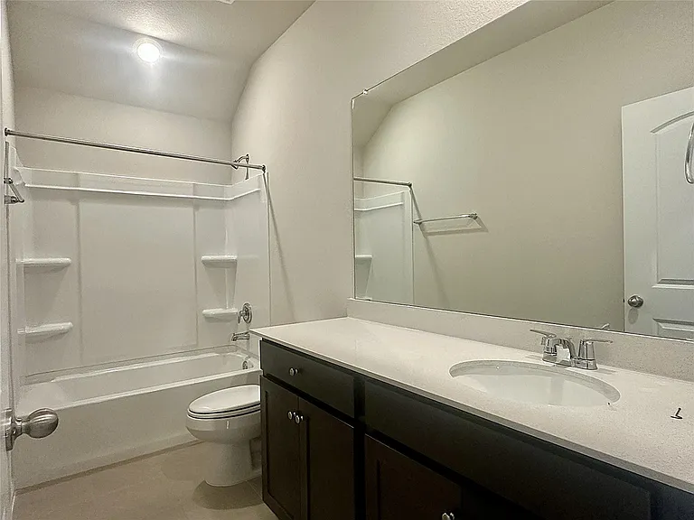 131 Holzinger Bnd — Photo 15