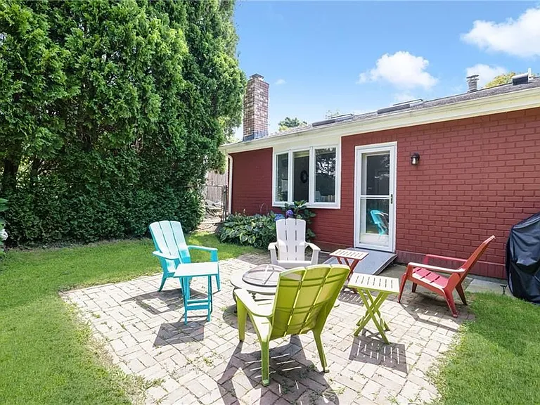 288 Green End Ave — Photo 37