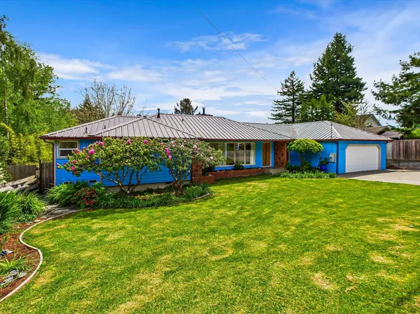 1854 Golf Course Rd, Arcata, CA 95521