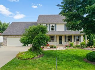 417 11th St NW, Byron, MN 55920