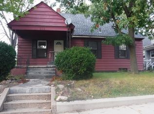 602 E 10th St, Michigan City, IN