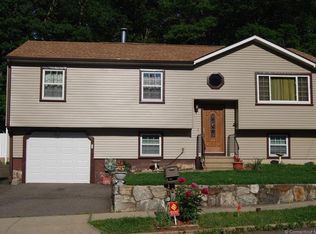 67 Cullen Ave, West Haven, CT 06516