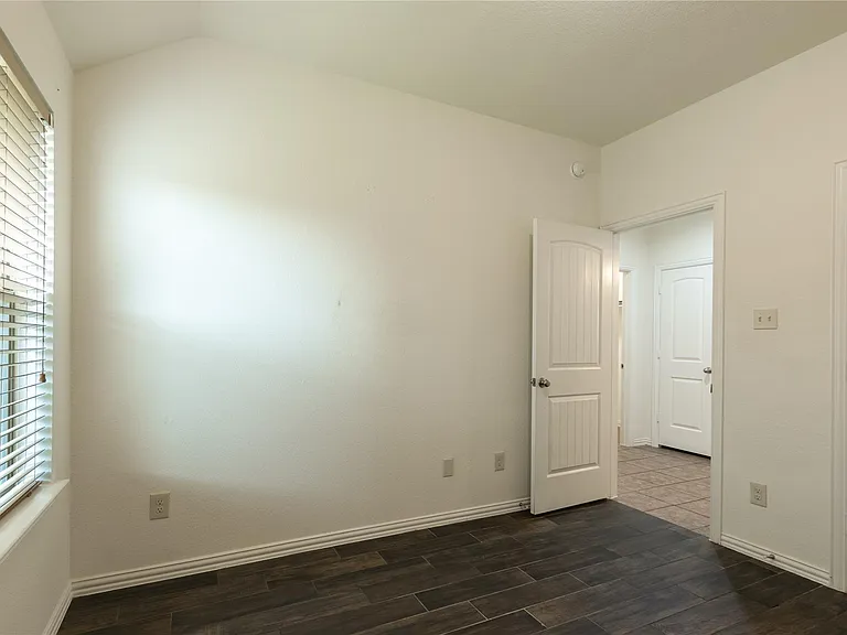 23611 Starbridge Lake Ln — Photo 9