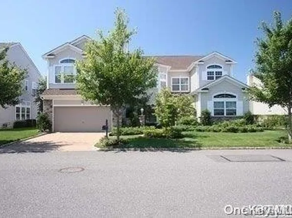 55 Hamlet Drive #55, Mount Sinai, NY 11766