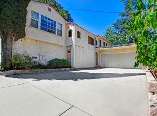 10286 Sunland Blvd, Sunland, CA 91040