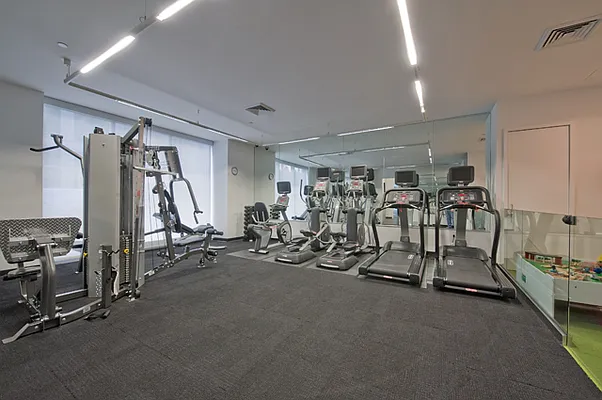 Rented by KVNY Soho | media 2