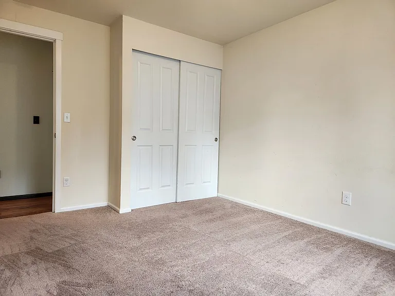 7664 Kildare Loop NW — Photo 9