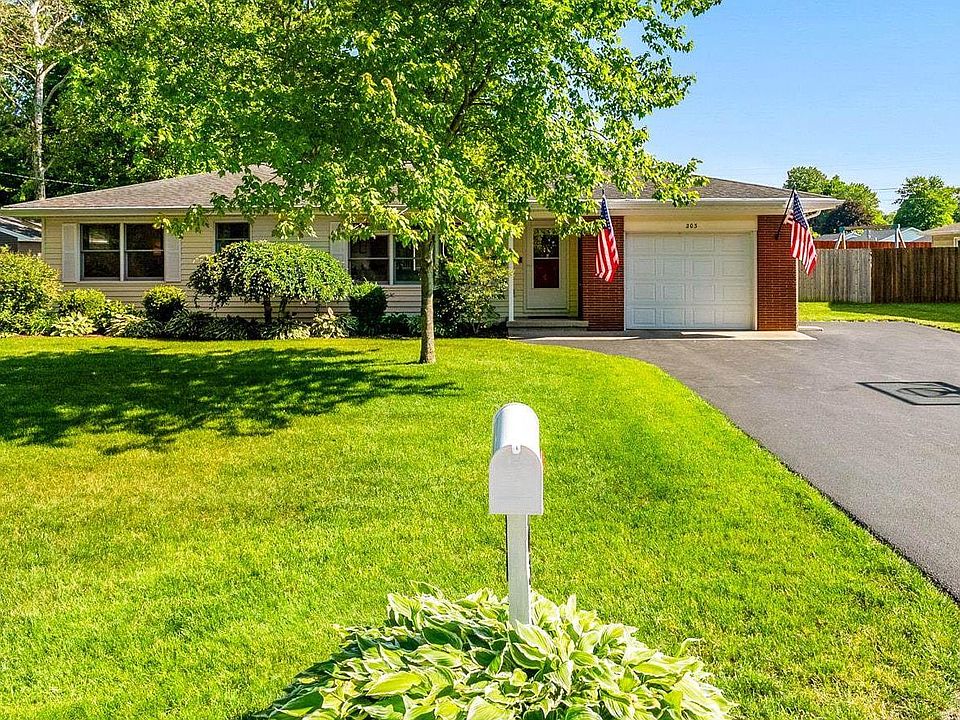 1st image of 203 Damron Dr