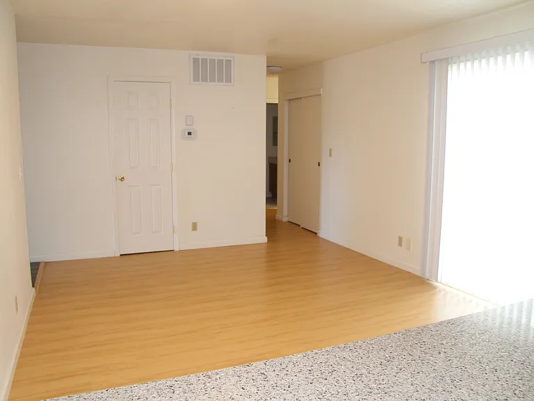 41058 Bairo Ct — Photo 8
