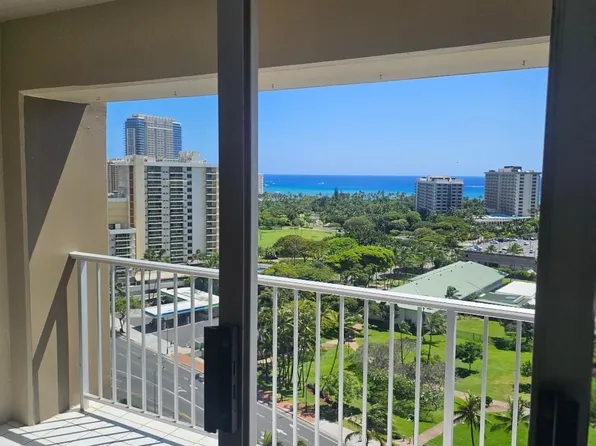430 Keoniana St APT 1304, Honolulu, HI 96815