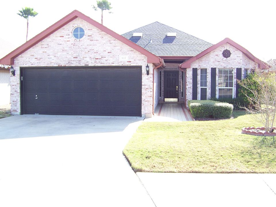 1st image of 317 Rebecca Dr
