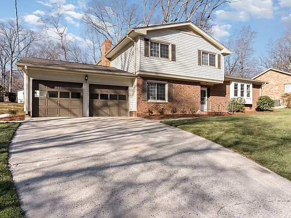 3rd image of 1121 Hardimont Rd