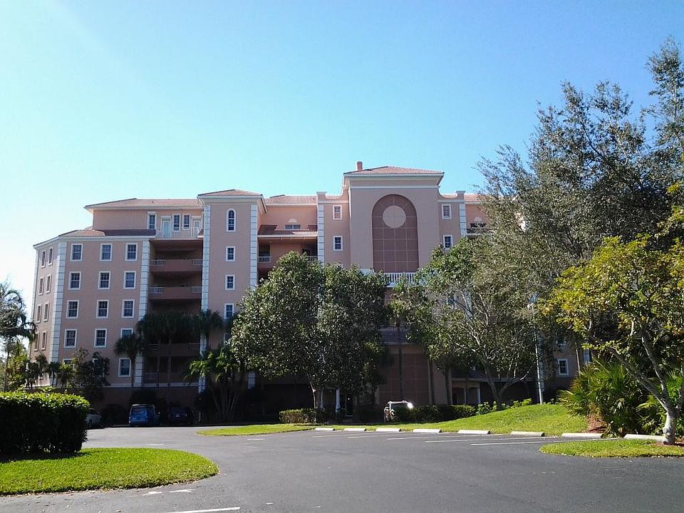 1st image of 133 Vintage Bay Dr #Penthouse 31