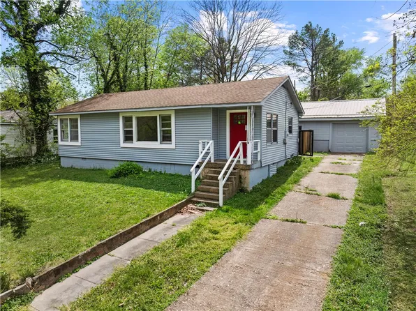 808 Beverly Dr, Harrison, AR 72601