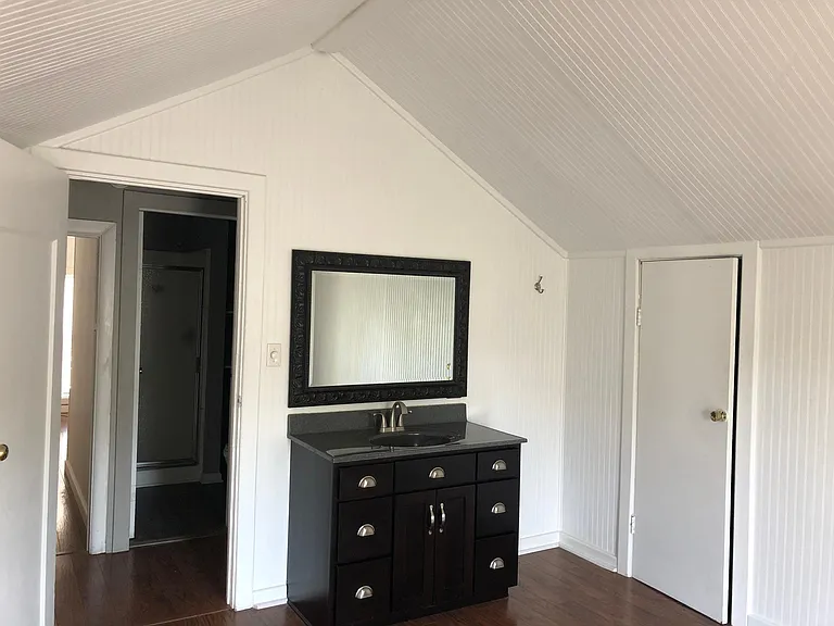 106 N Union St — Photo 10