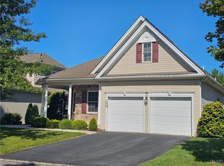 40 Edinburgh Dr, Palmer Twp, PA 18045