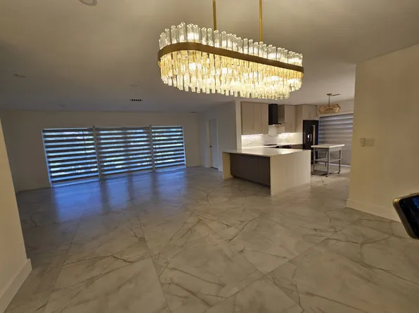 6157 Old Court Rd APT 126, Boca Raton, FL 33433