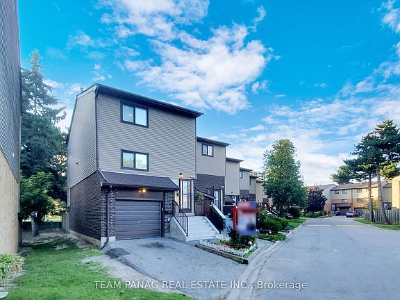 2nd image of 18 Carleton Pl #18