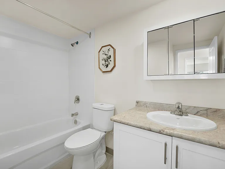 1137 Royal York Rd #1 BD — Photo 8