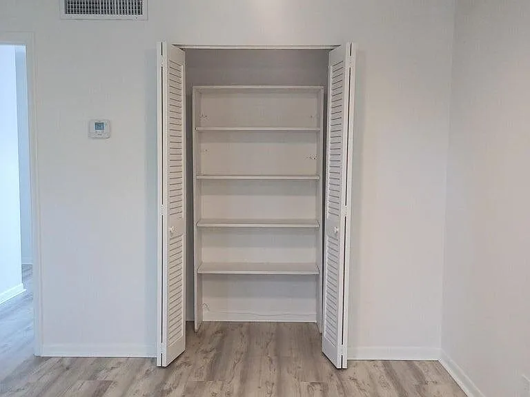 640 SE 2nd Ave #202 — Photo 7