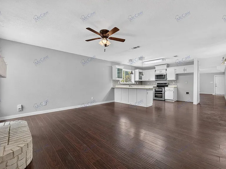 7001 Bentley Ave — Photo 9