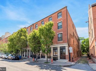 38 N Front St #3B, Philadelphia, PA 19106