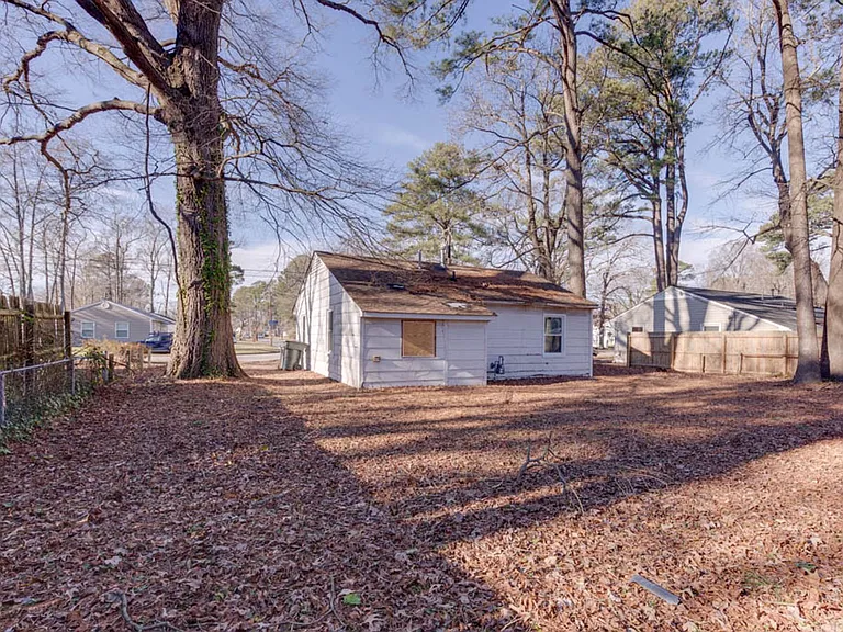 106 Pine Grove Ave — Photo 28