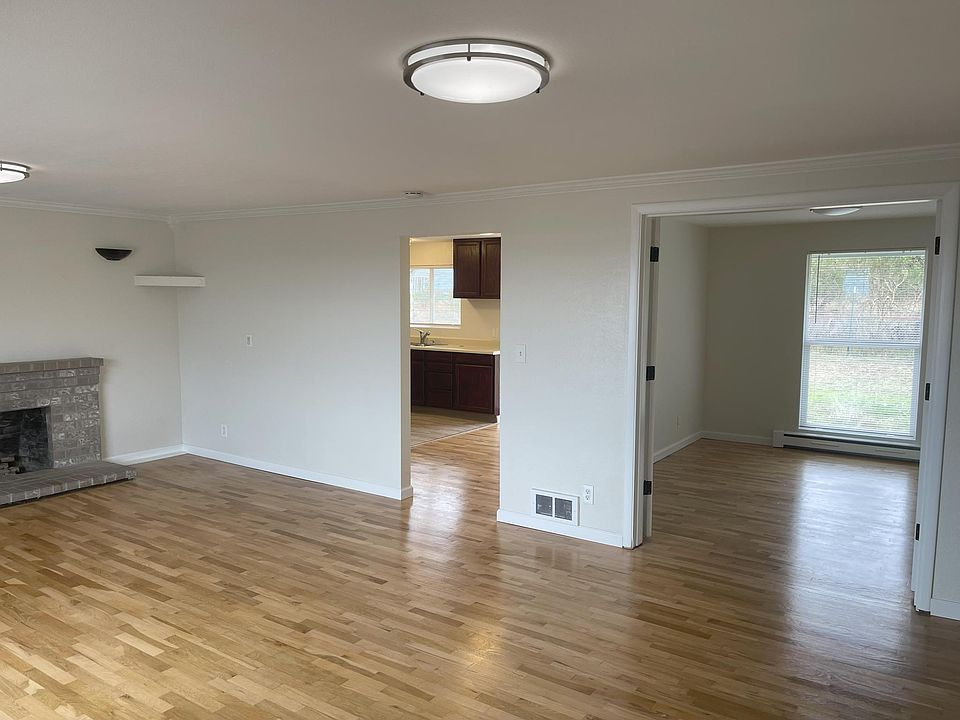 View into Kitchen and Bonus Room from Living Room