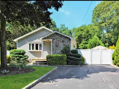 465 Wellwood Drive, Shirley, NY, 11967
