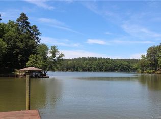 102 Rivercliff Dr W, Connelly Springs, NC 28612