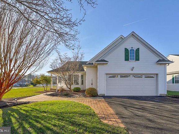 2nd image of 1 Haworth Ct